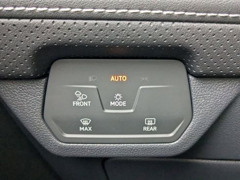 New 2026 Volkswagen Atlas Cross Sport SEL Premium R-Line AWD/4WD image 28