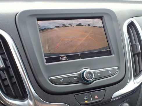 Used 2024 Chevrolet Equinox LT FWD image 9