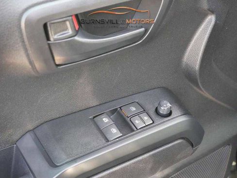 Used 2023 Toyota Tacoma SR image 15