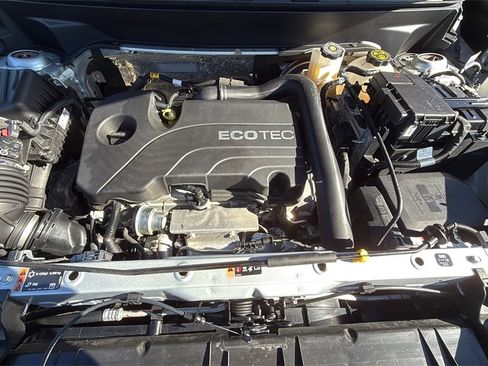 Used 2022 GMC Terrain SLT w/ LPO, Floor Liner Package image 19