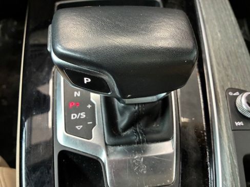 Used 2021 Audi A5 2.0T Premium image 24