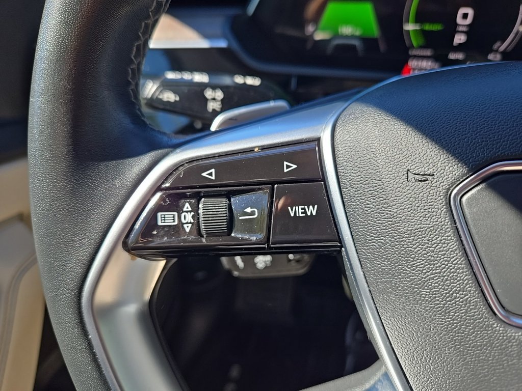 Used 2024 Audi Q8 e-tron Premium Plus w/ Premium Plus Package AWD/4WD image 21