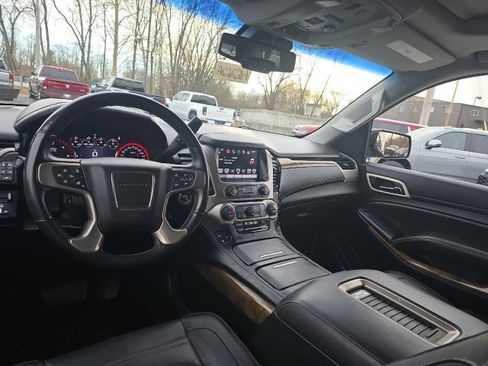 Used 2016 GMC Yukon XL Denali w/ Open Road Package image 20