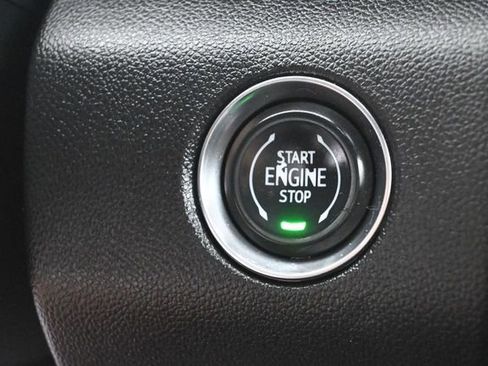Used 2025 GMC Acadia Elevation FWD image 24