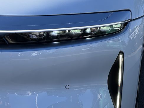 Used 2022 Lucid Air Grand Touring image 6