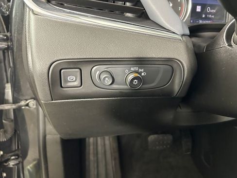 Used 2020 Buick Enclave Essence w/ Sound and Sites Package FWD image 19