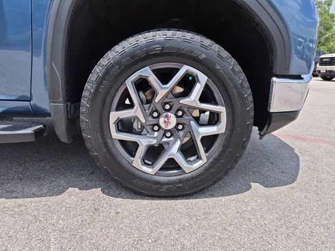 Used 2024 GMC Sierra 1500 SLT AWD/4WD image 14