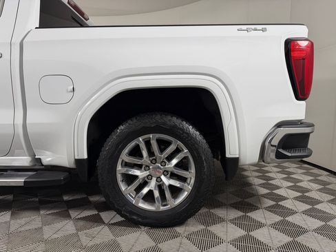 Used 2022 GMC Sierra 1500 SLT AWD/4WD image 29