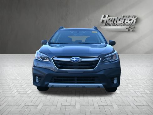 Used 2022 Subaru Outback Limited image 3