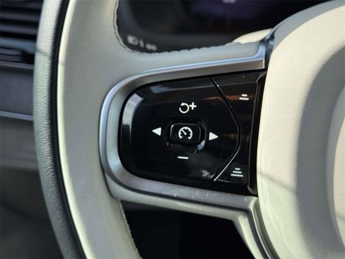 Certified 2023 Volvo XC90 B6 Plus w/ Protection Package image 19