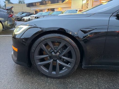 Used 2022 Tesla Model S image 12
