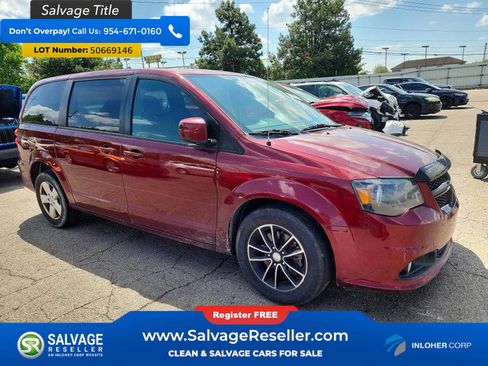 Used 2018 Dodge Grand Caravan SE FWD image 5