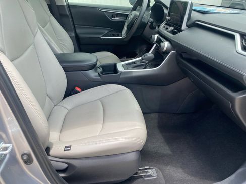 Used 2023 Toyota RAV4 XLE w/ Convenience Package FWD image 32