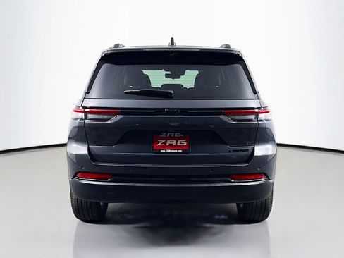 Used 2025 Jeep Grand Cherokee Limited w/ Luxury Tech Group II RWD image 4