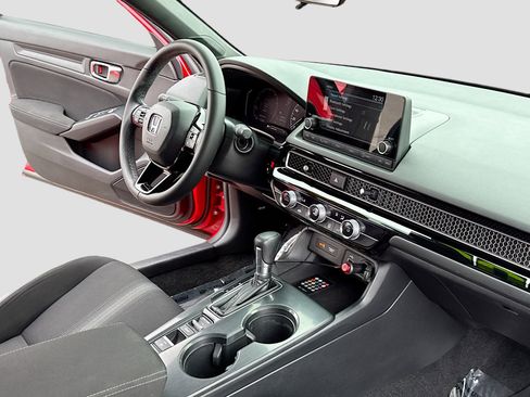 Used 2023 Honda Civic Sport image 5