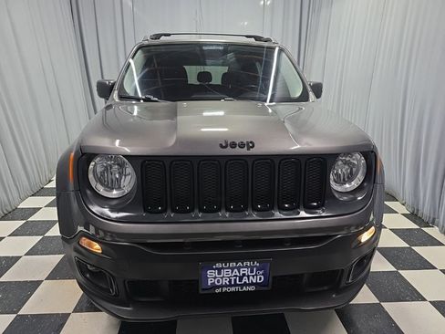 Used 2016 Jeep Renegade Latitude image 2