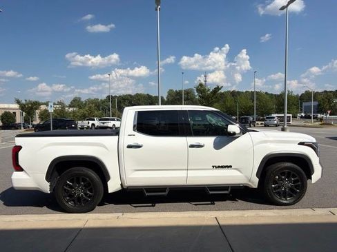 Used 2022 Toyota Tundra Limited AWD/4WD image 10