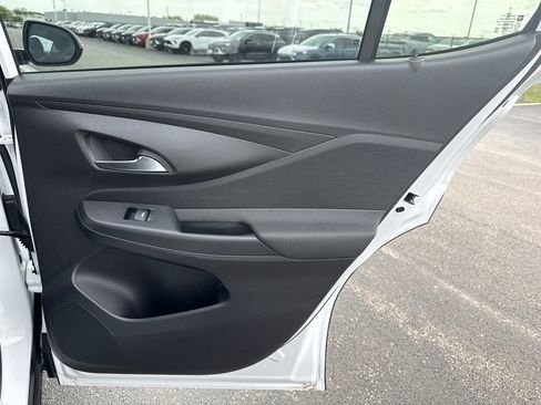 New 2026 Buick Envista Preferred FWD image 31