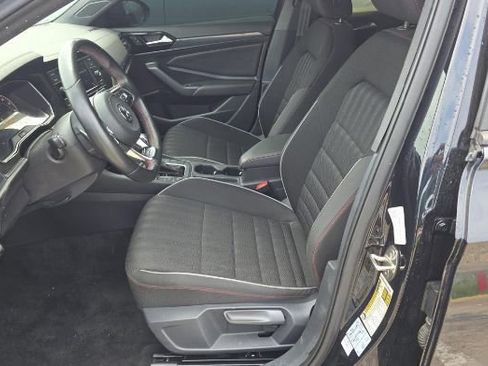 Used 2020 Volkswagen Jetta GLI FWD image 2