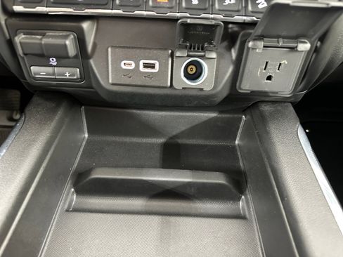 Used 2022 GMC Sierra 2500 AT4 AWD/4WD image 21