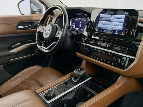 Used 2023 Nissan Pathfinder Platinum w/ Cargo Package image 33