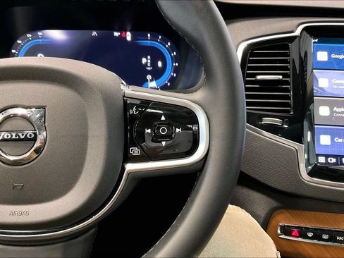 Certified 2025 Volvo XC90 B6 Plus w/ Protection Package AWD/4WD image 13