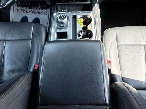 Used 2019 Ford Expedition Max XLT w/ Equipment Group 202A image 30