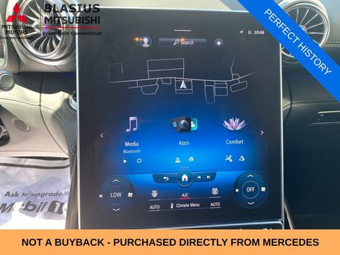 Used 2022 Mercedes-Benz SL 55 AMG 4MATIC w/ Driver Assistance Package image 50