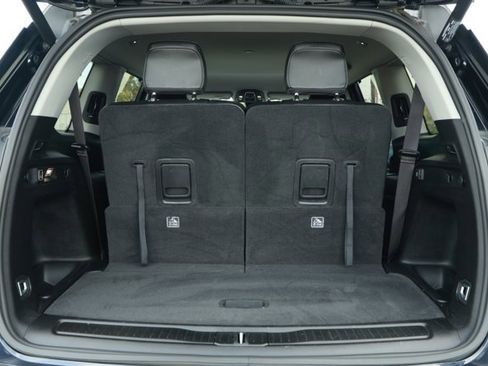 Used 2023 Jeep Grand Cherokee L Limited w/ Luxury Tech Group II image 10