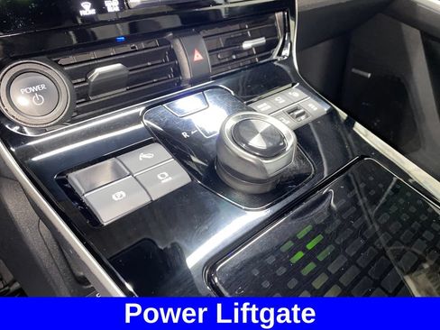 Used 2024 Subaru Solterra AWD/4WD image 20