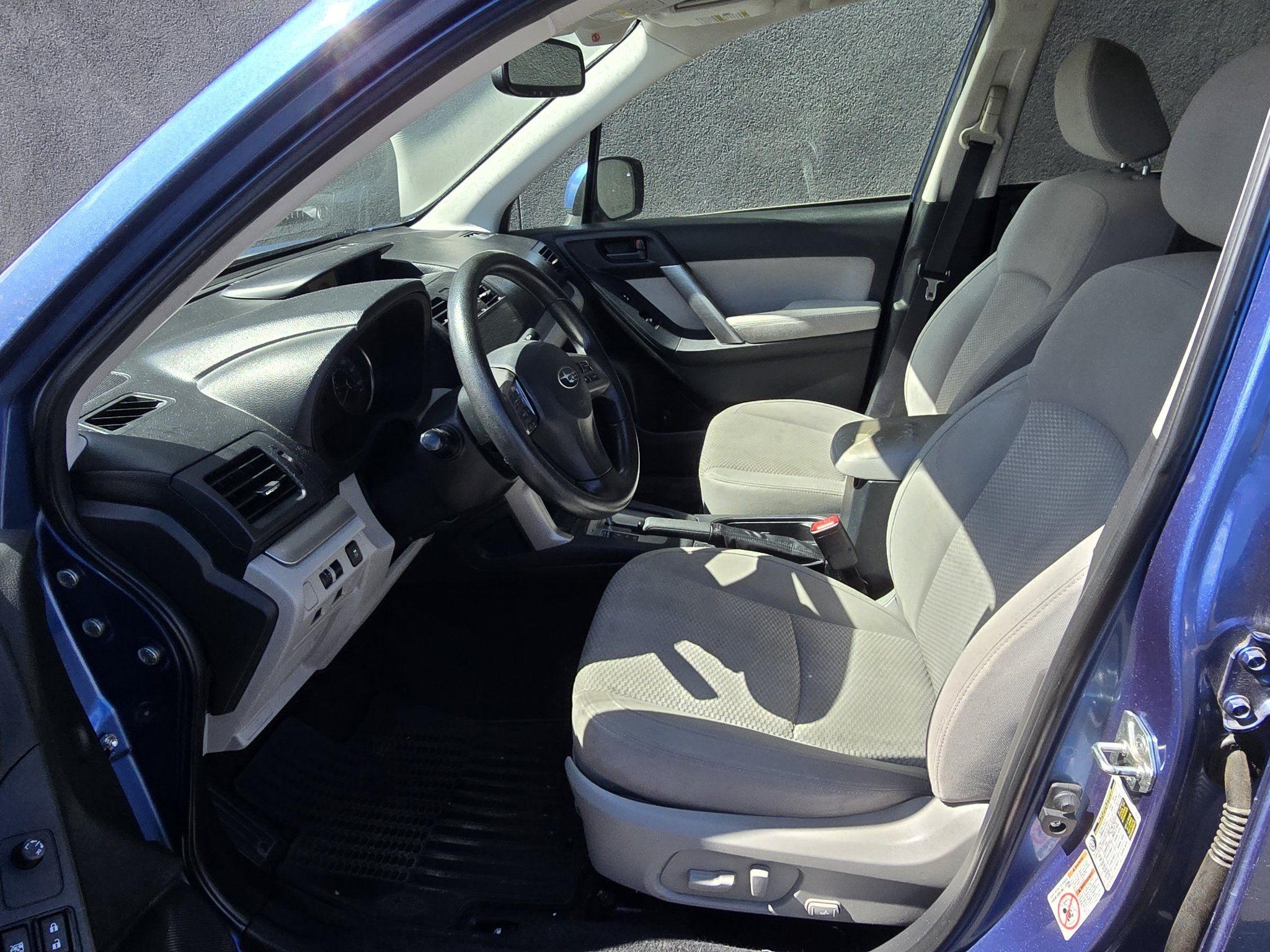 Used 2015 Subaru Forester 2.5i Premium AWD/4WD image 18