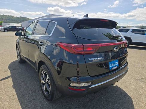 Used 2020 Kia Sportage LX AWD/4WD image 3