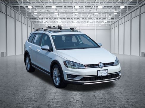Used 2018 Volkswagen Golf Alltrack AWD/4WD image 7