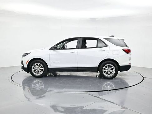 Used 2024 Chevrolet Equinox LS w/ LS Convenience Package FWD image 7