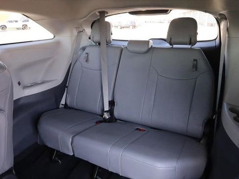 Certified 2024 Toyota Sienna XLE image 12