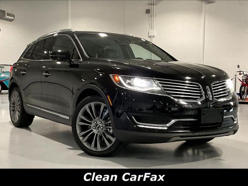 Used 2018 Lincoln MKX Reserve w/ Driver Assistance Package FWD image 2