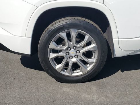 Used 2019 Chevrolet Traverse Premier w/ Driver Confidence II Package image 6