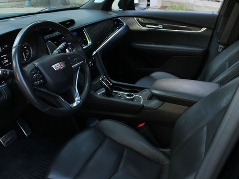 Used 2020 Cadillac XT6 Sport image 13