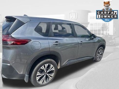 Used 2023 Nissan Rogue SV image 4