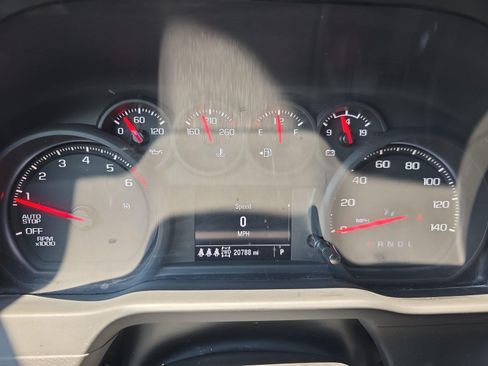 Certified 2025 Chevrolet Silverado 1500 Custom w/ LPO, Dark Essentials Package AWD/4WD image 27
