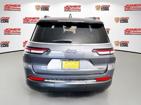 Used 2023 Jeep Grand Cherokee L Limited AWD/4WD image 17