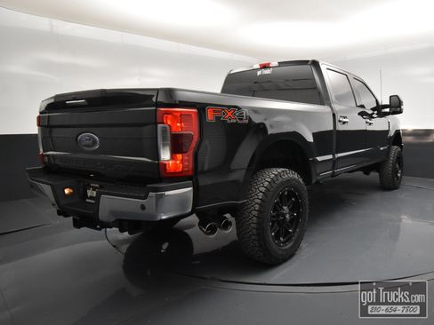 Used 2017 Ford F350 XLT w/ XLT Premium Package image 44