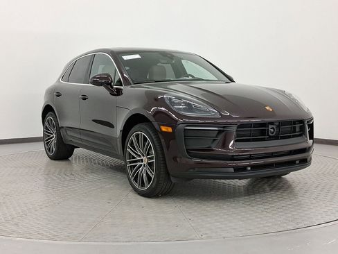 Used 2026 Porsche Macan image 7