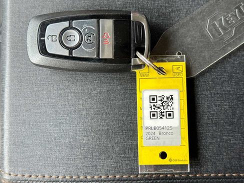 Used 2024 Ford Bronco Outer Banks AWD/4WD image 34