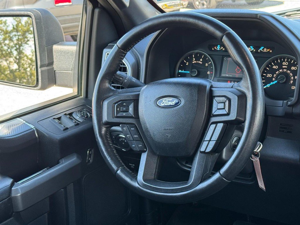 Used 2018 Ford F150 XLT w/ Equipment Group 302A Luxury AWD/4WD image 15