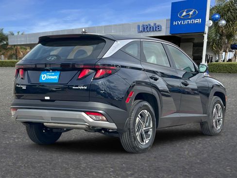 New 2026 Hyundai Tucson Blue SE image 2