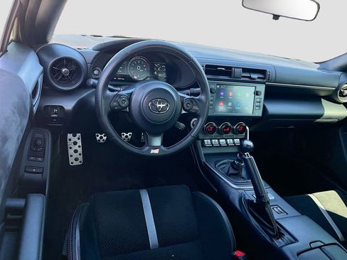 Used 2023 Toyota GR86 Premium RWD image 21