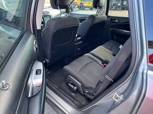 Used 2017 Dodge Journey SXT w/ Premium Group FWD image 7