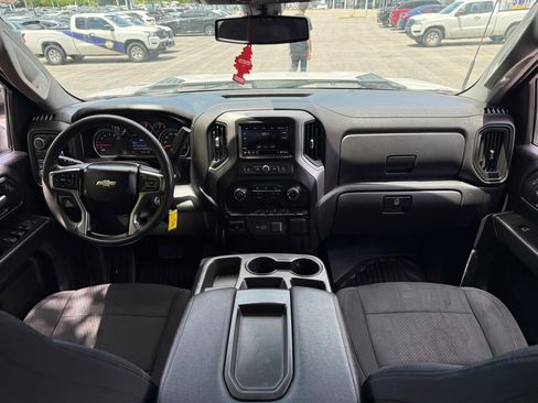 Used 2021 Chevrolet Silverado 2500 W/T AWD/4WD image 20