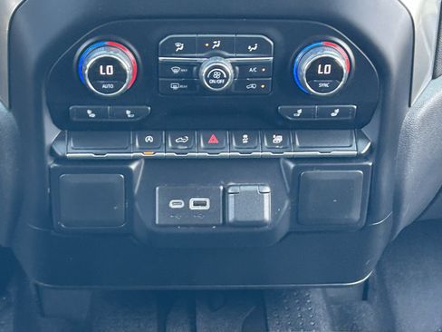 Certified 2021 Chevrolet Silverado 1500 LT AWD/4WD image 21